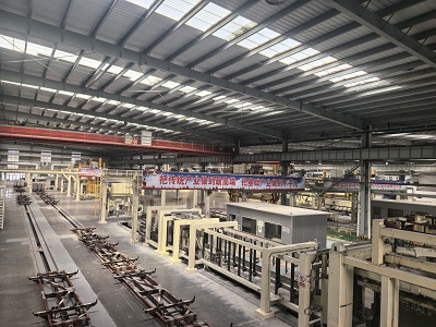 وضع معايير جديدة في التصنيع الذكي: الذكاء ، والأتمتة ، وإدارة العجاف