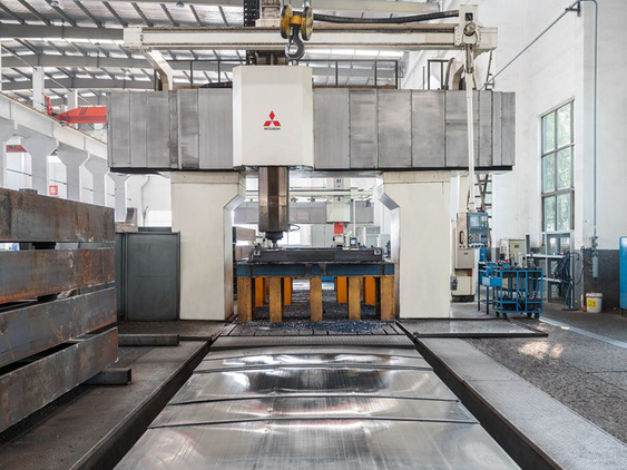 مركز تصنيع قناة CNC